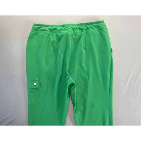 Chico's Zenergy Super Lightweight Pull On Microfiber Cargo Pants. Green, 1 (8) - Picture 8 of 9